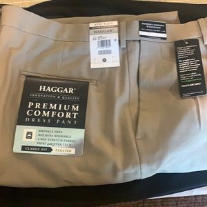 Men’s Haggar dress slacks. Winkle Free, comfort waist.